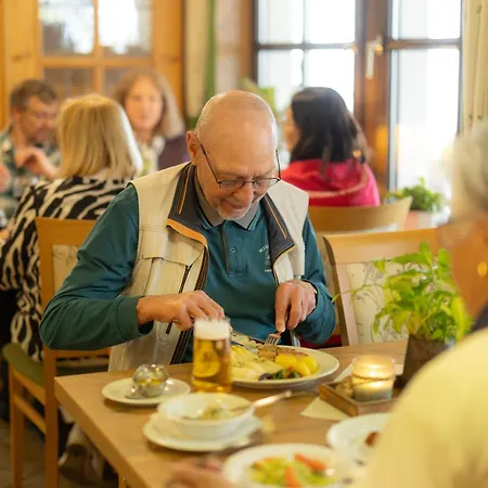 Landgasthof Gilsbach Gæstehus 3*